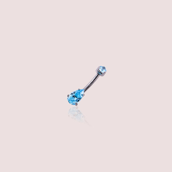 Jovana Ciel - piercing nombril strass bleu